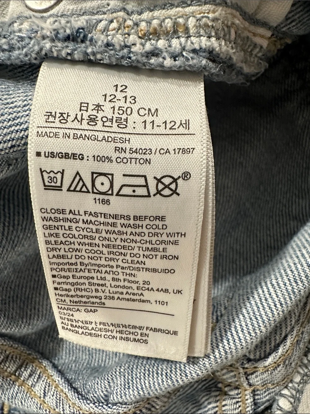 GAP light blue